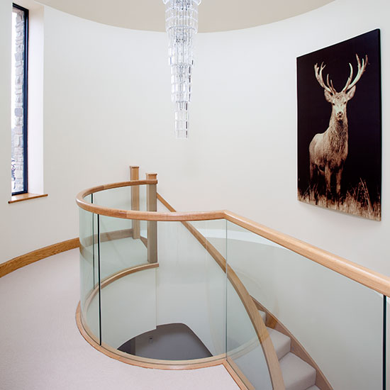 Glass-and-Wood-Stairwell-Landing-25-Beautiful-Homes-Housetohome