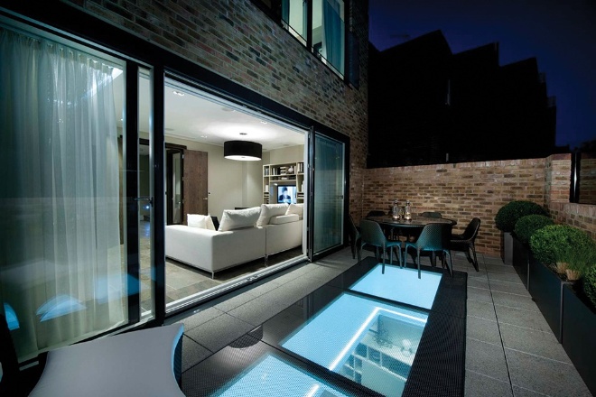 walk-on-rooflight-terrace-yar_660